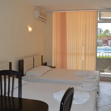 Апартхотел Bratanov Sunset Beach 4 Слънчев бряг